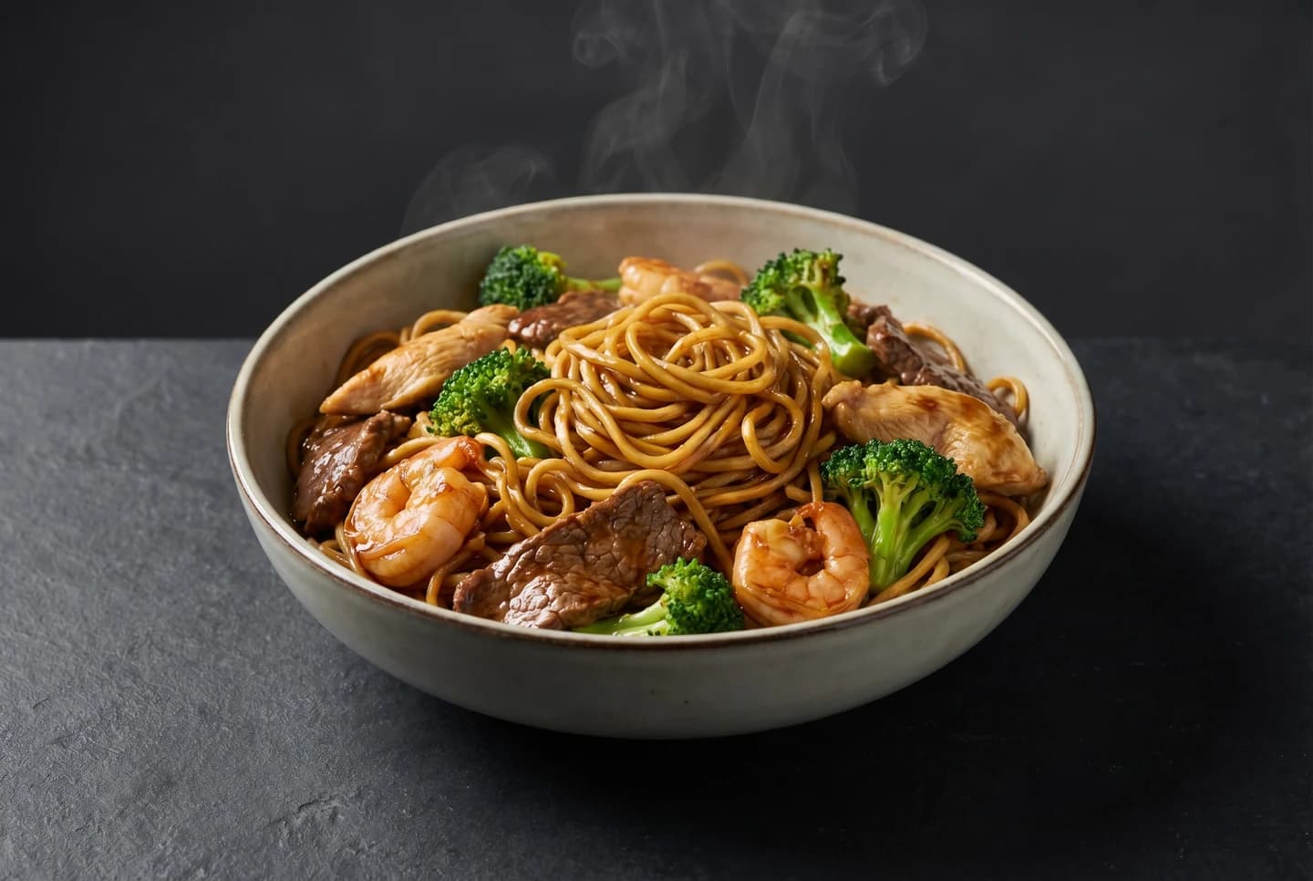 Steaming noodle plate
